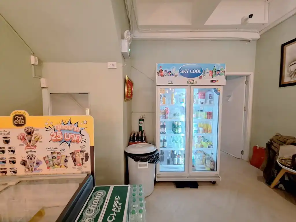 Burger Breakfast Lounge Khon Kaen – turnkey breakfast and burger café near Central Plaza, photo 8