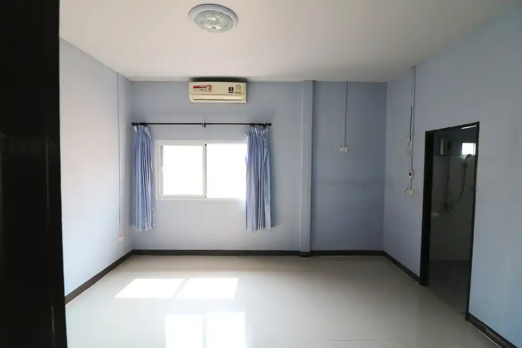 2 bedroom, 2 bathroom home with commercial buildings for sale in Non Sang, Nong Bua Lam Phu, photo 11