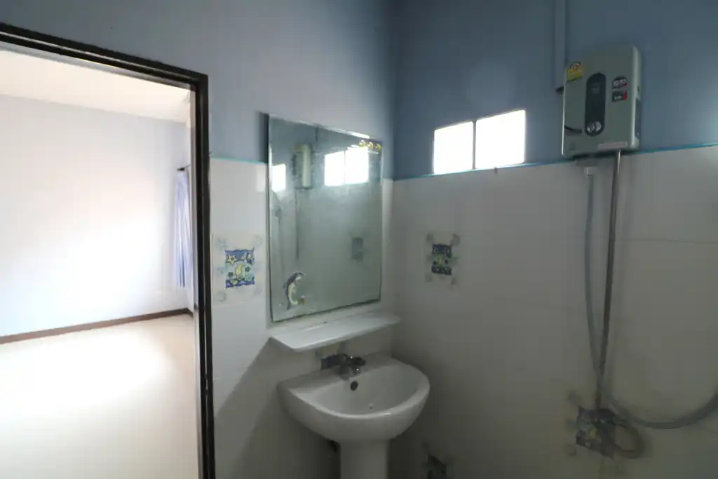 2 bedroom, 2 bathroom home with commercial buildings for sale in Non Sang, Nong Bua Lam Phu, photo 13