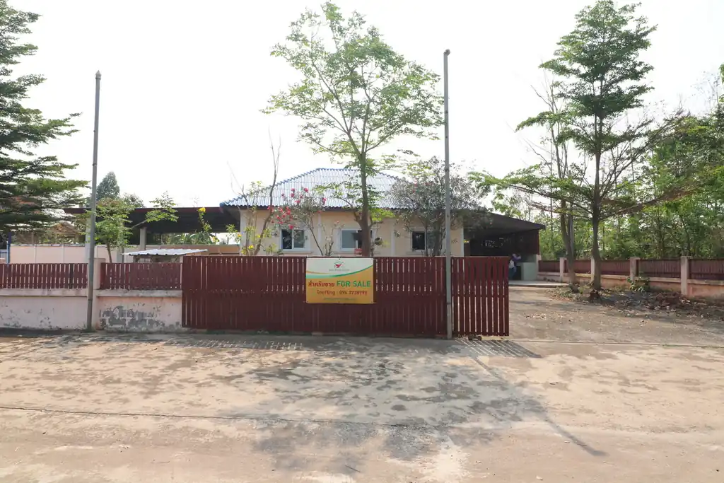 2 bedroom, 2 bathroom home with commercial buildings for sale in Non Sang, Nong Bua Lam Phu, photo 2