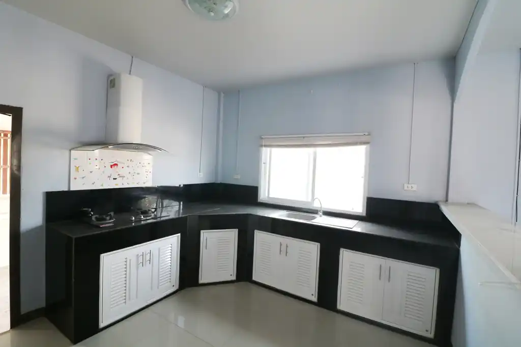 2 bedroom, 2 bathroom home with commercial buildings for sale in Non Sang, Nong Bua Lam Phu, photo 7