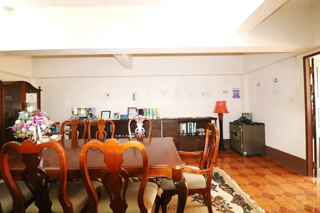 4 bedroom, 5 bathroom stylish 664 sq m home with lake views for sale in Nong Khai, photo 17