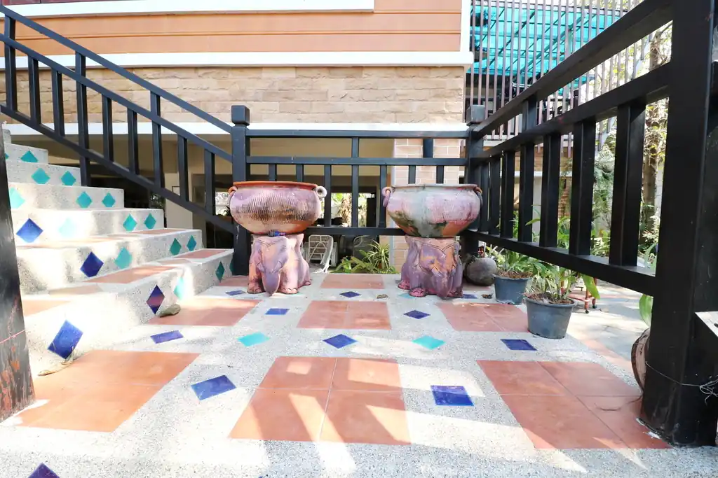 4 bedroom, 5 bathroom stylish 664 sq m home with lake views for sale in Nong Khai, photo 25