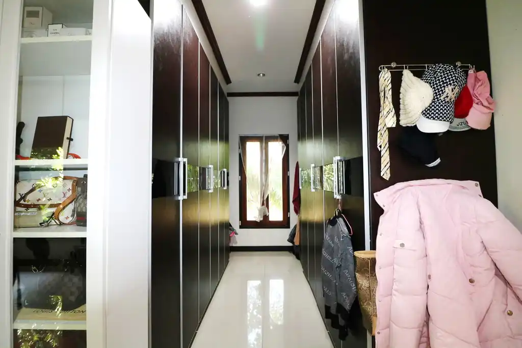 4 bedroom, 5 bathroom stylish 664 sq m home with lake views for sale in Nong Khai, photo 42