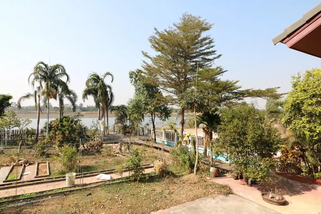4 bedroom, 5 bathroom stylish 664 sq m home with lake views for sale in Nong Khai, photo 8