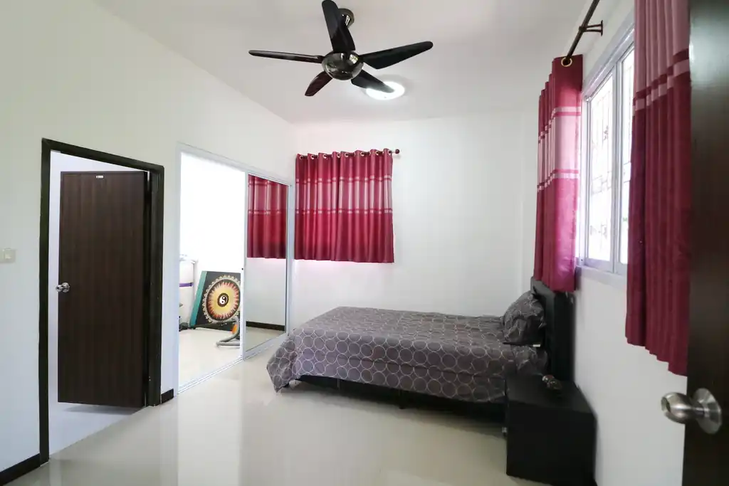 4 bedroom, 5 bathroom lakeview home for sale with furnishings, Ban Tat, Udon Thani, photo 36