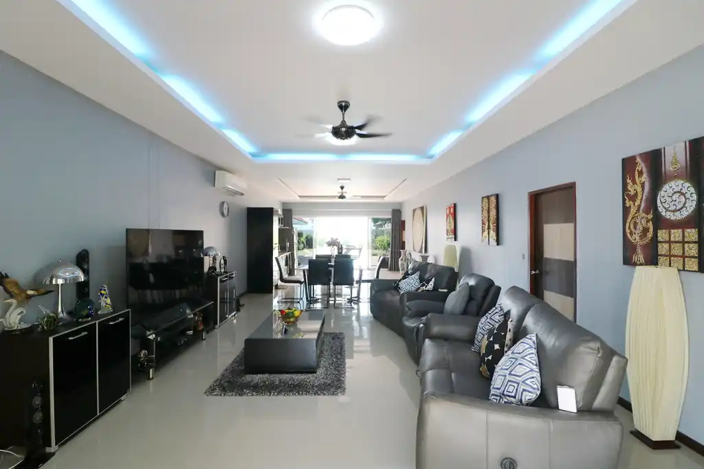 4 bedroom, 5 bathroom lakeview home for sale with furnishings, Ban Tat, Udon Thani, photo 7
