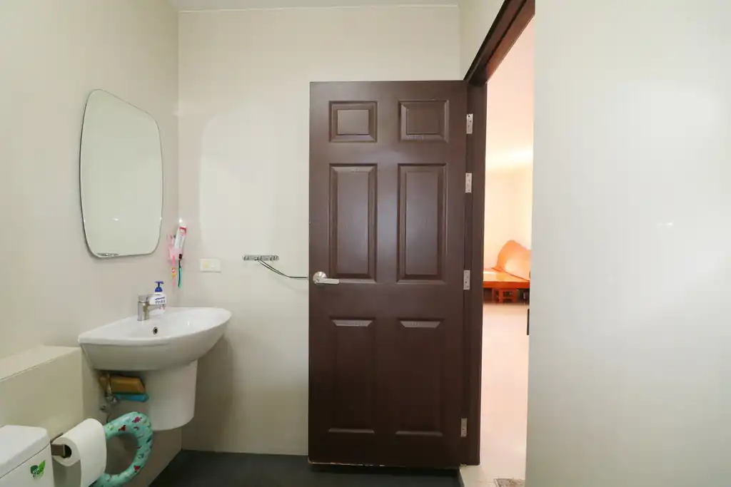 Two homes with 5 bedrooms and 4 bathrooms for sale on 1 rai 90 talang wah, Kumphawapi, Udon Thani, photo 20