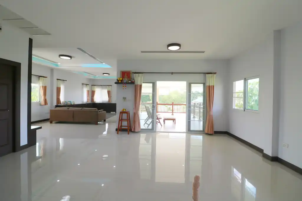 Two homes with 5 bedrooms and 4 bathrooms for sale on 1 rai 90 talang wah, Kumphawapi, Udon Thani, photo 29