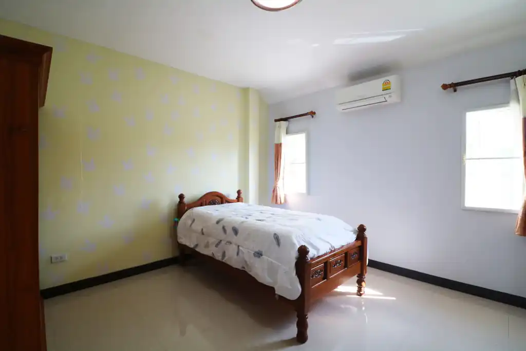 Two homes with 5 bedrooms and 4 bathrooms for sale on 1 rai 90 talang wah, Kumphawapi, Udon Thani, photo 42