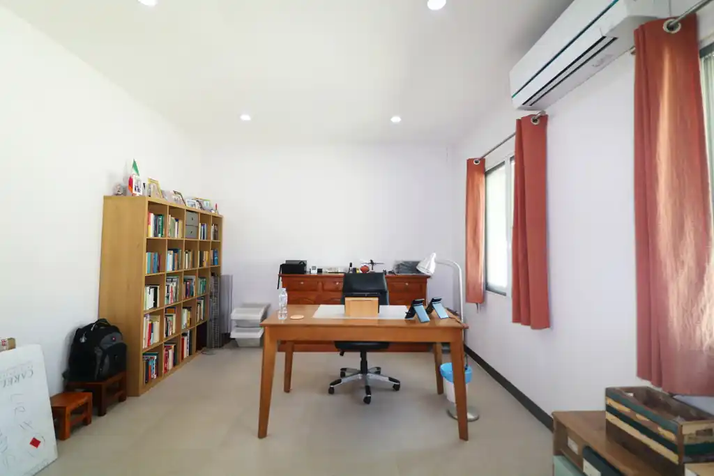 Two homes with 5 bedrooms and 4 bathrooms for sale on 1 rai 90 talang wah, Kumphawapi, Udon Thani, photo 56
