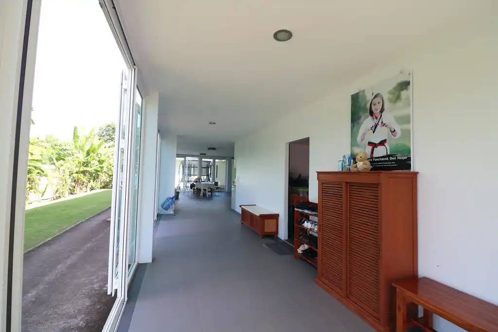 Two homes with 5 bedrooms and 4 bathrooms for sale on 1 rai 90 talang wah, Kumphawapi, Udon Thani, photo 6