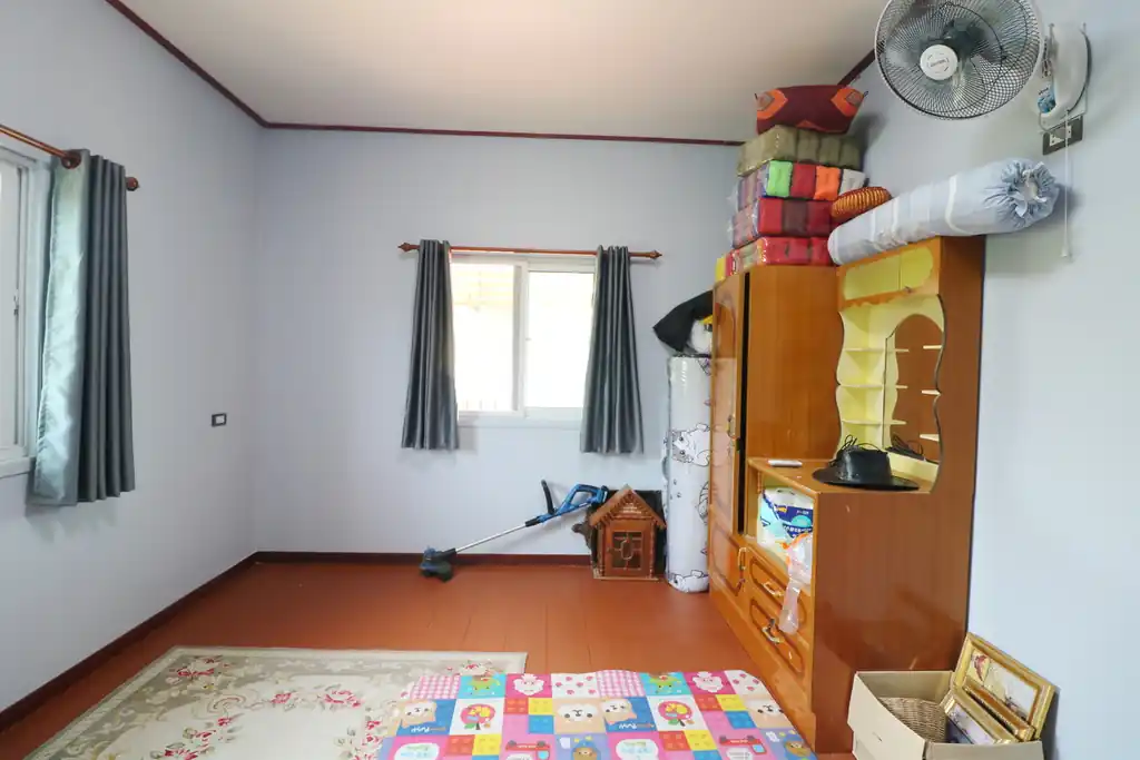 Two homes plus a shopfront on 2+ rai for sale in Lam Pao, Kalasin, photo 15