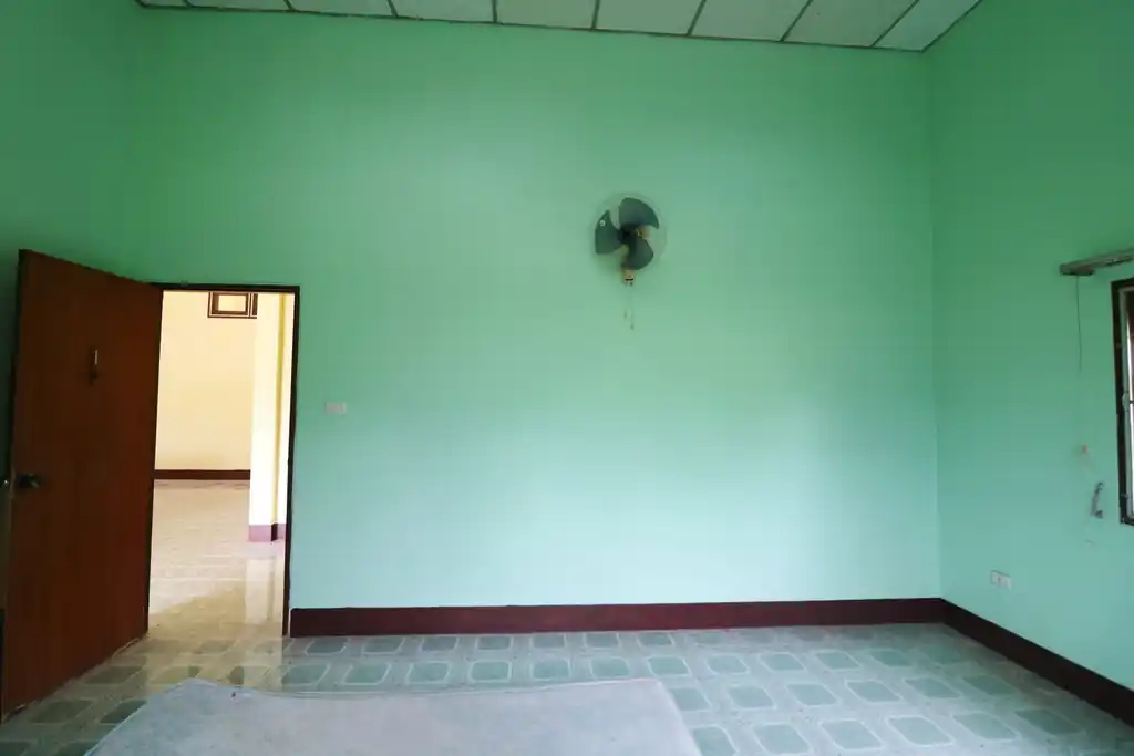 Two homes plus a shopfront on 2+ rai for sale in Lam Pao, Kalasin, photo 32