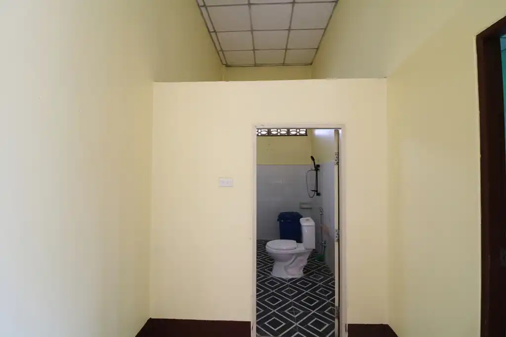 Two homes plus a shopfront on 2+ rai for sale in Lam Pao, Kalasin, photo 33