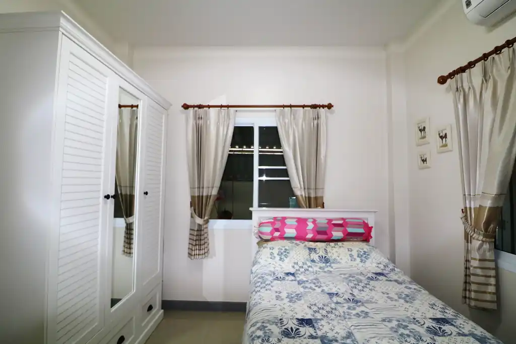 Two homes about 4 years old for sale in Hin Khon, Lam Plai Mat, Buriram, photo 12