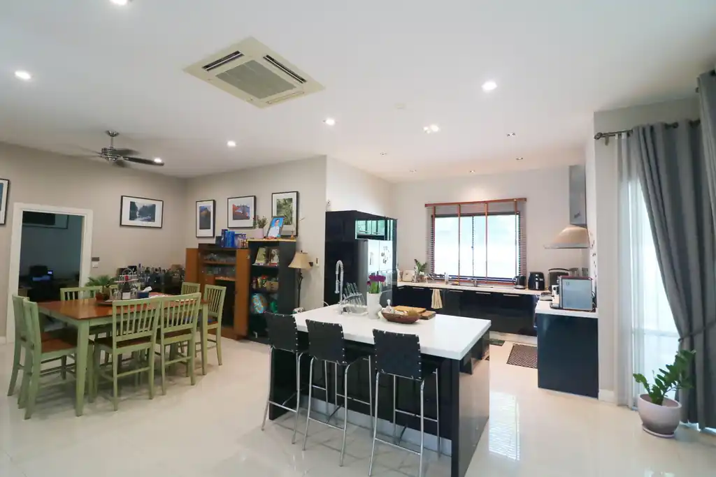 3 bedroom home with en-suite bathrooms for sale in Le Cellini estate, Mak Khaeng, Udon Thani, photo 10