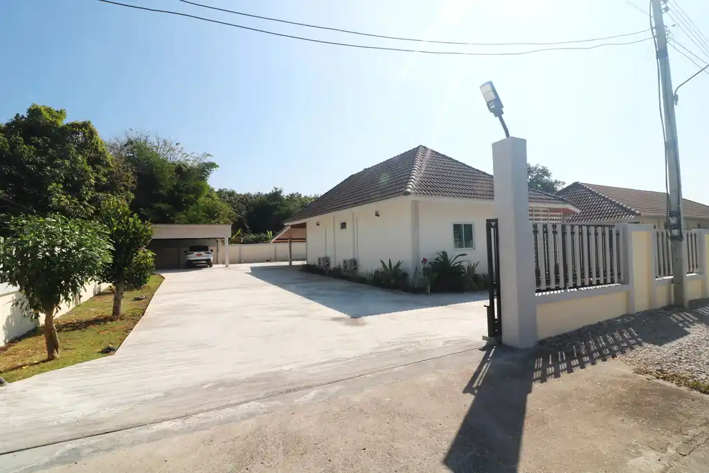 4 bedroom, 5 bathroom pool home on 1 rai for sale in Udon Thani, photo 2