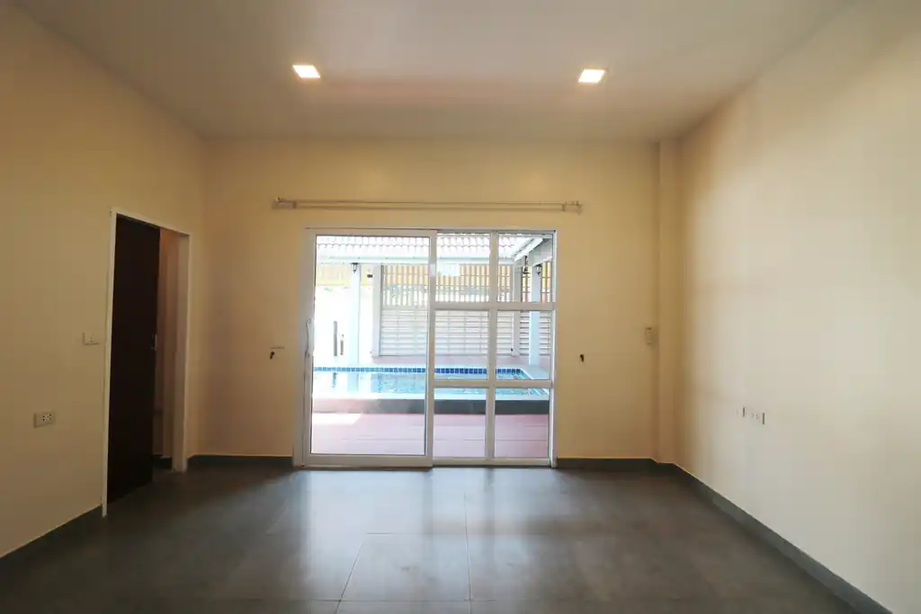 4 bedroom, 5 bathroom pool home on 1 rai for sale in Udon Thani, photo 27