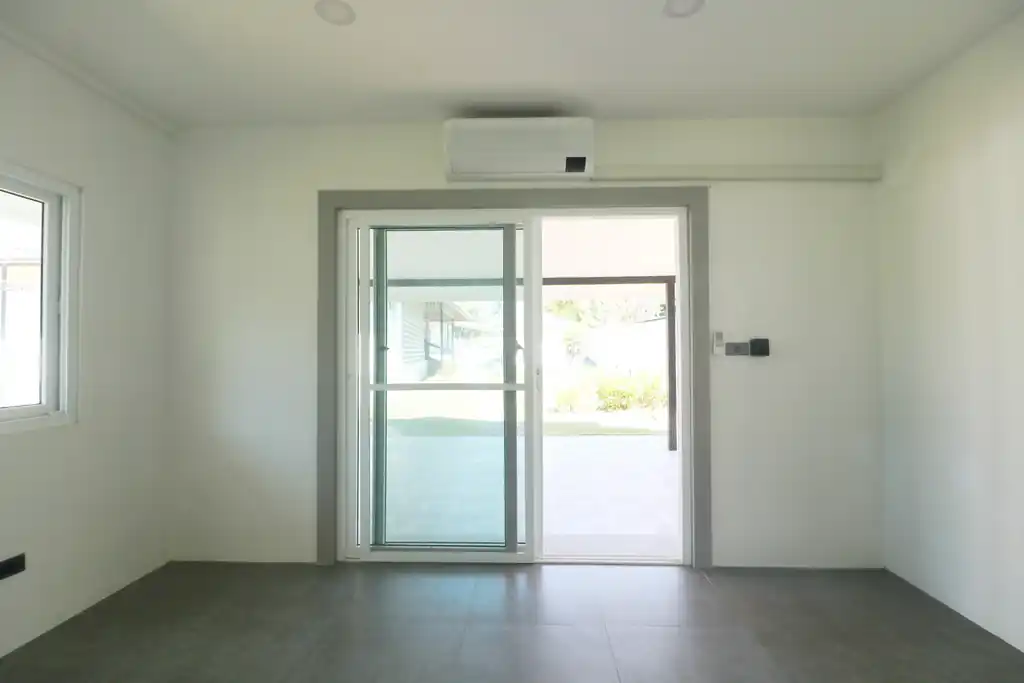 4 bedroom, 5 bathroom pool home on 1 rai for sale in Udon Thani, photo 42