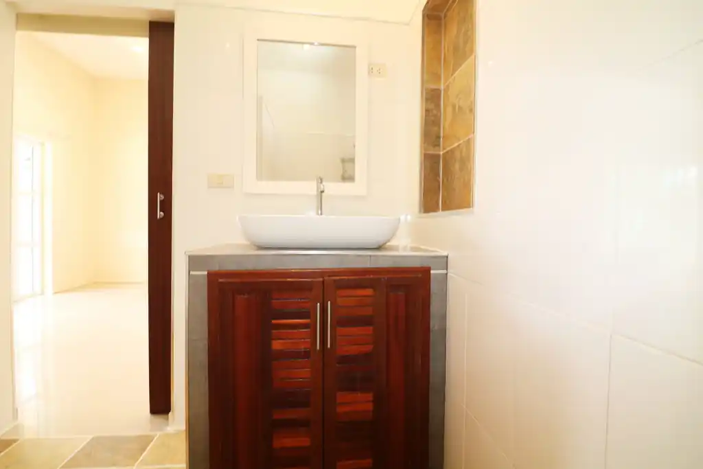 4 bedroom, 5 bathroom pool home on 1 rai for sale in Udon Thani, photo 48
