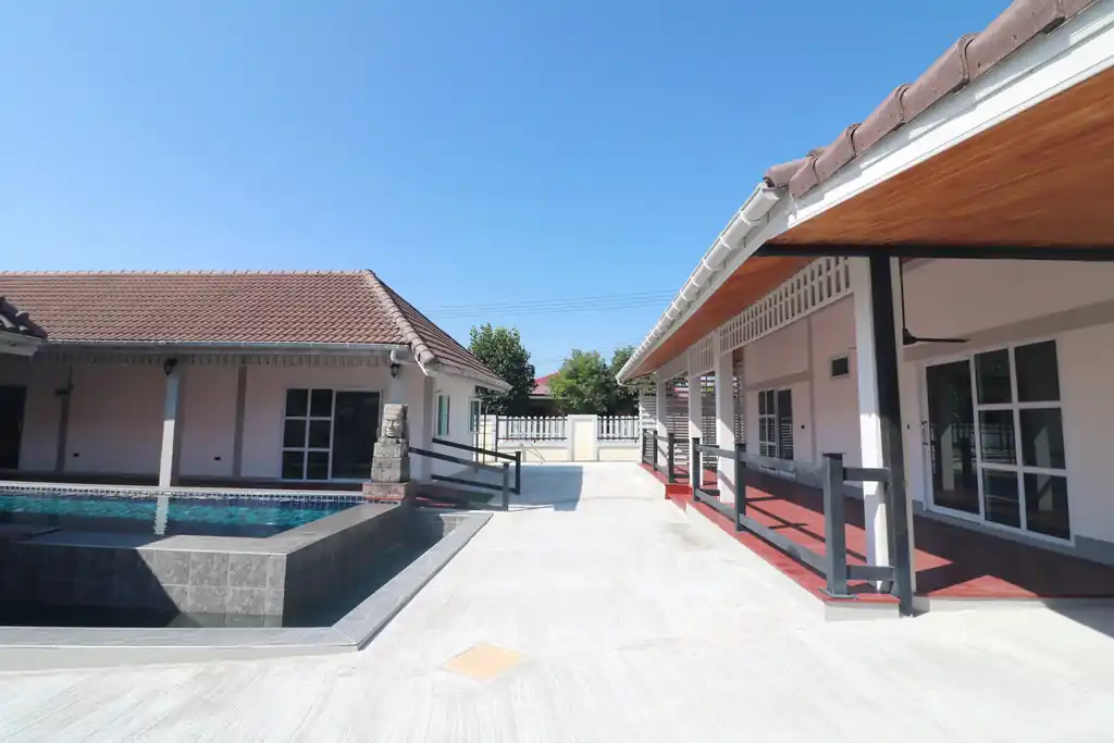 4 bedroom, 5 bathroom pool home on 1 rai for sale in Udon Thani, photo 6