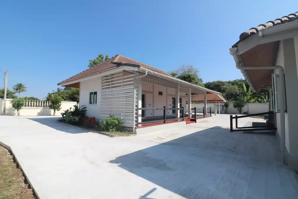 4 bedroom, 5 bathroom pool home on 1 rai for sale in Udon Thani, photo 9