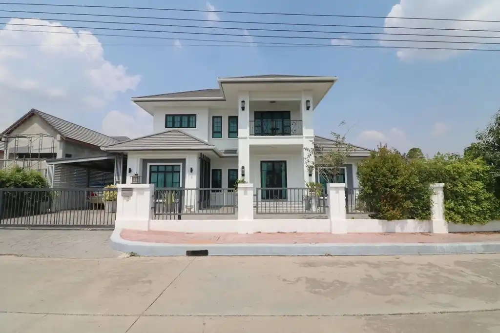 Modern 3 bedroom, 3 bathroom European-style home in Lively Home project, Buriram, photo 4