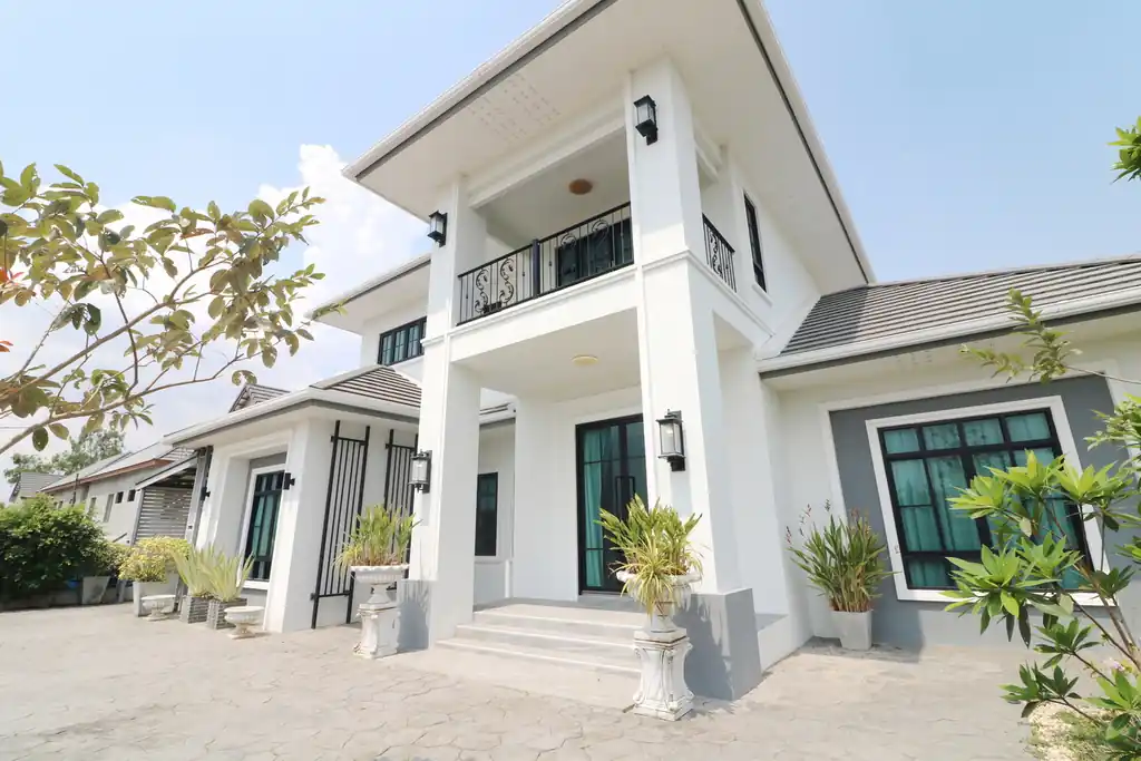 Modern 3 bedroom, 3 bathroom European-style home in Lively Home project, Buriram, photo 6