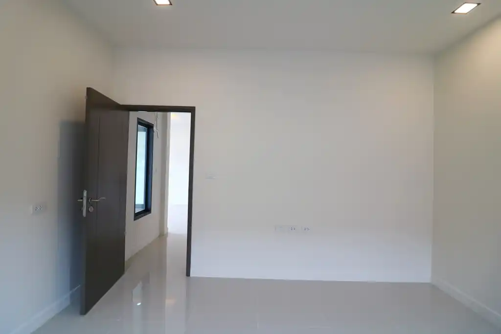 3 bed, 2 bath corner-block home for sale in Nong Bua Lam Phu city, photo 34