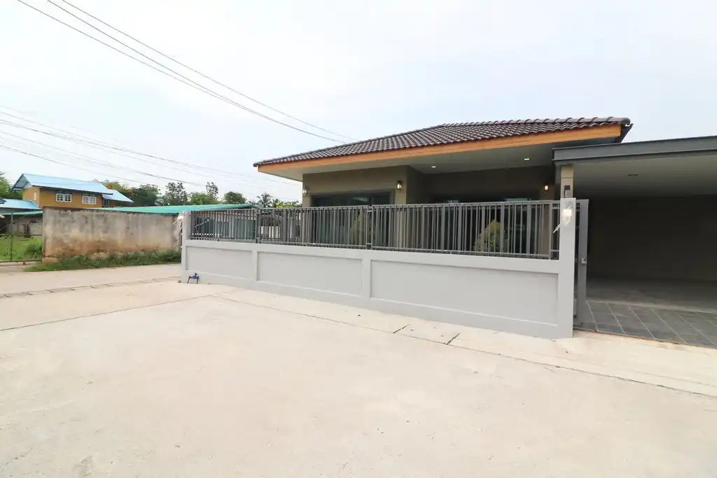 3 bed, 2 bath corner-block home for sale in Nong Bua Lam Phu city, photo 4