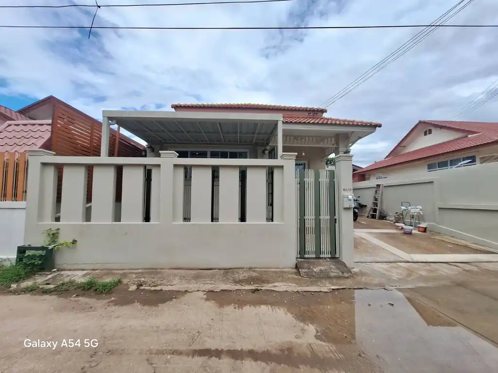 Modern, like-new spacious 3 bedroom, 2 bathroom home for sale in Udon Thani, photo 2