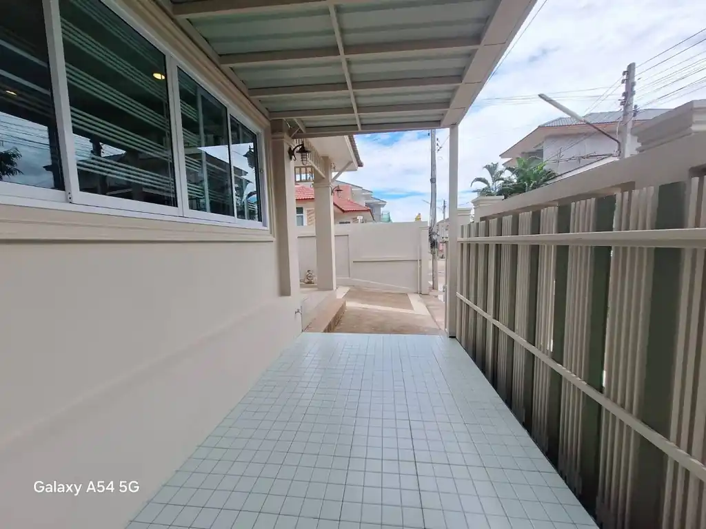 Modern, like-new spacious 3 bedroom, 2 bathroom home for sale in Udon Thani, photo 5
