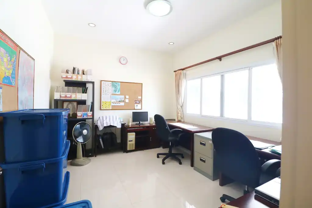 4 bedroom, 3 bathroom, 2 study home for sale in a prime Khon Kaen city area, photo 18