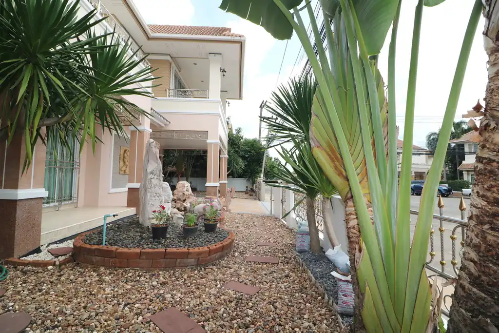 4 bedroom, 3 bathroom, 2 study home for sale in a prime Khon Kaen city area, photo 5