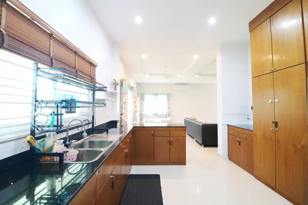 3 bedroom, 2 bathroom home for sale on large corner block, Thanadon Home Place, Udon Thani, photo 16