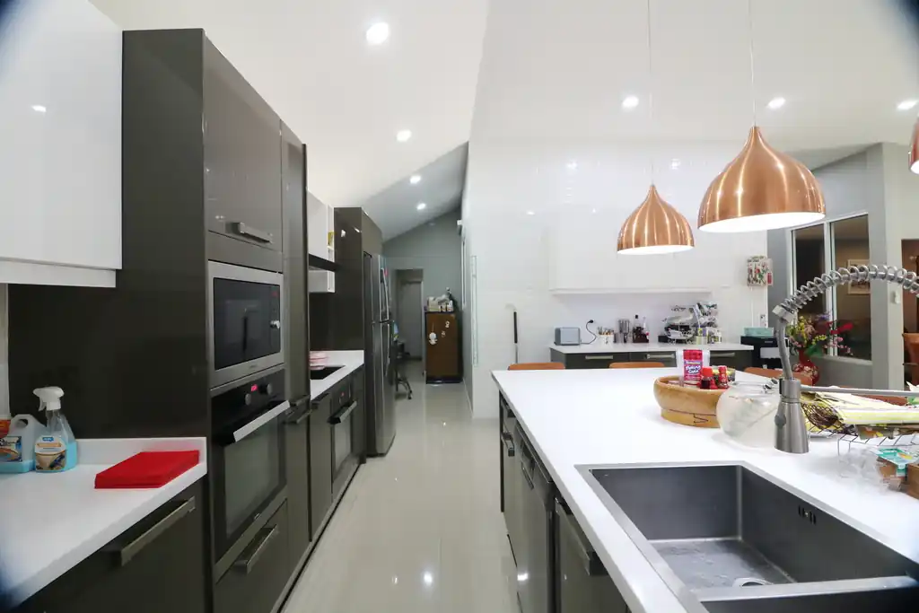 4 bed, 3 bath pool home for sale in Phapirom Park Villa, Khon Kaen, photo 14