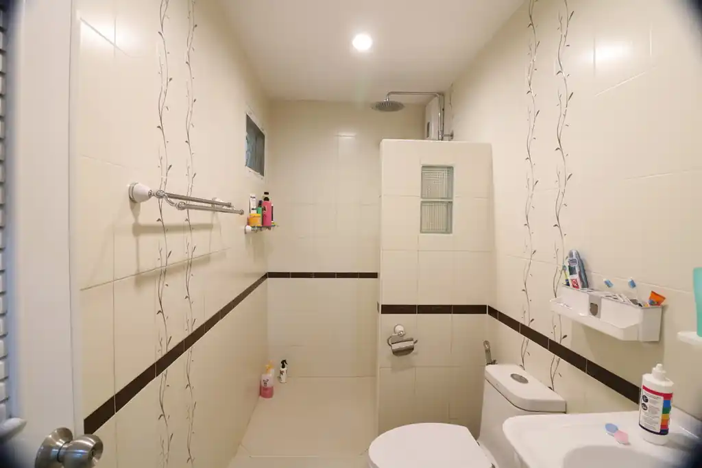 4 bed, 3 bath pool home for sale in Phapirom Park Villa, Khon Kaen, photo 29