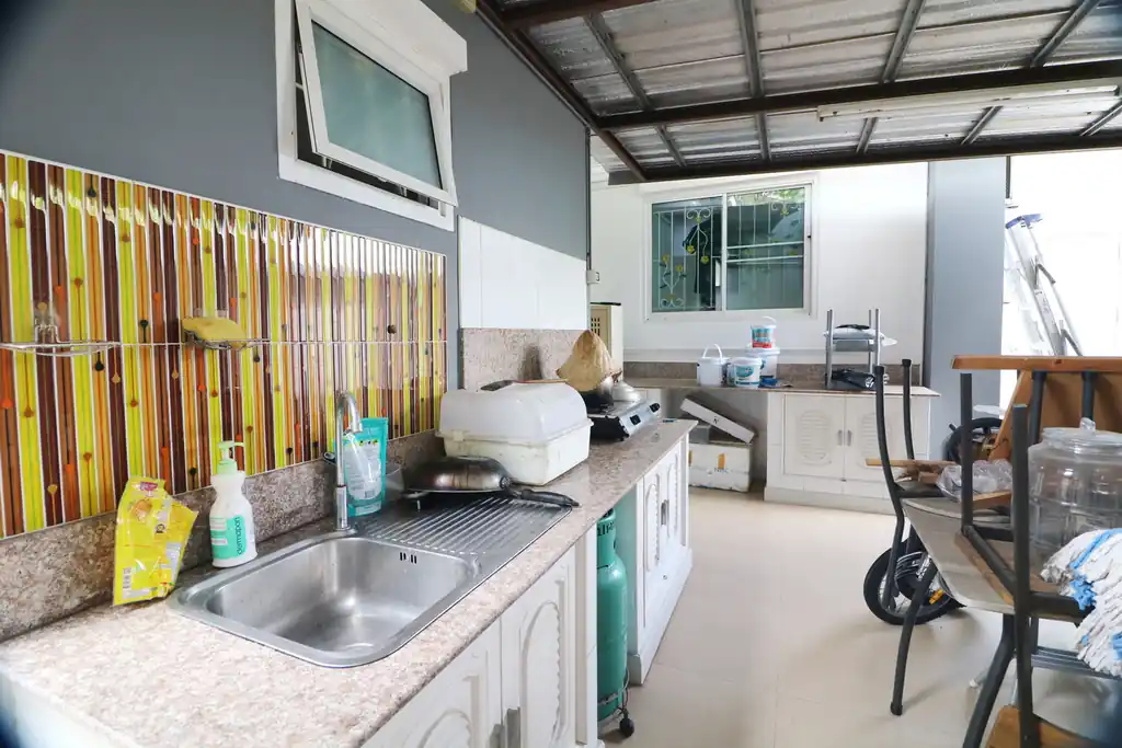 4 bed, 3 bath pool home for sale in Phapirom Park Villa, Khon Kaen, photo 35
