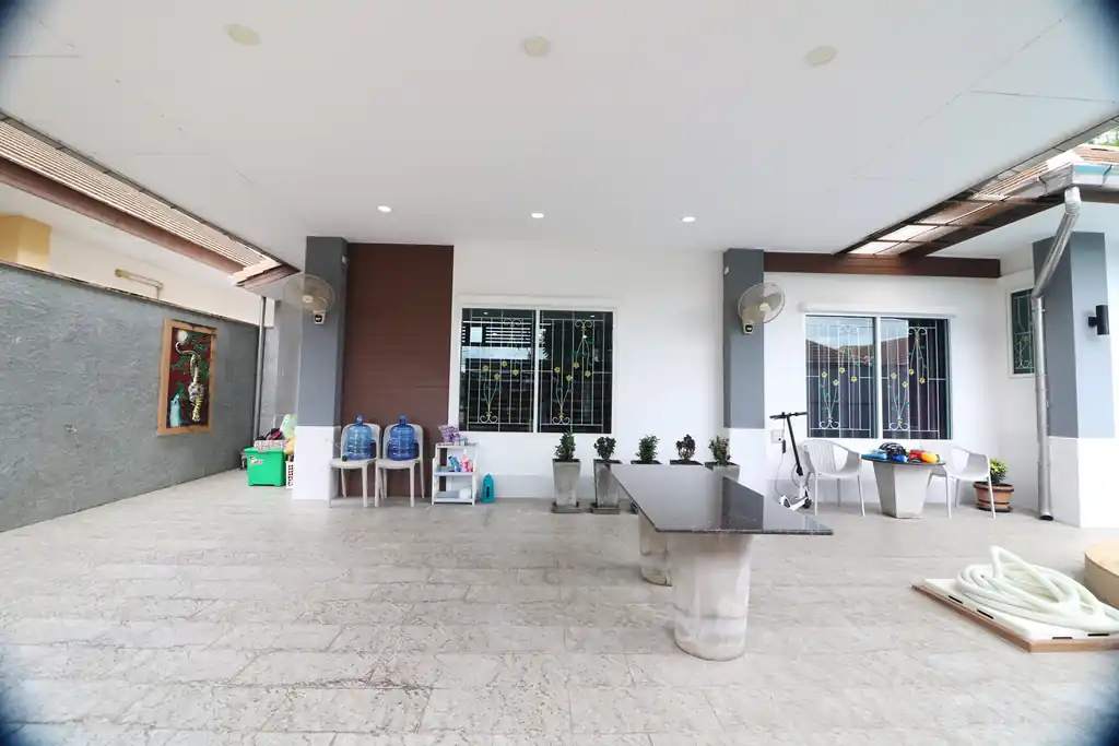 4 bed, 3 bath pool home for sale in Phapirom Park Villa, Khon Kaen, photo 38