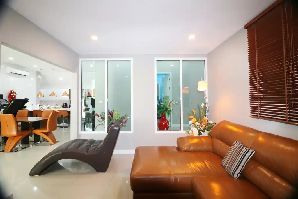 4 bed, 3 bath pool home for sale in Phapirom Park Villa, Khon Kaen, photo 9