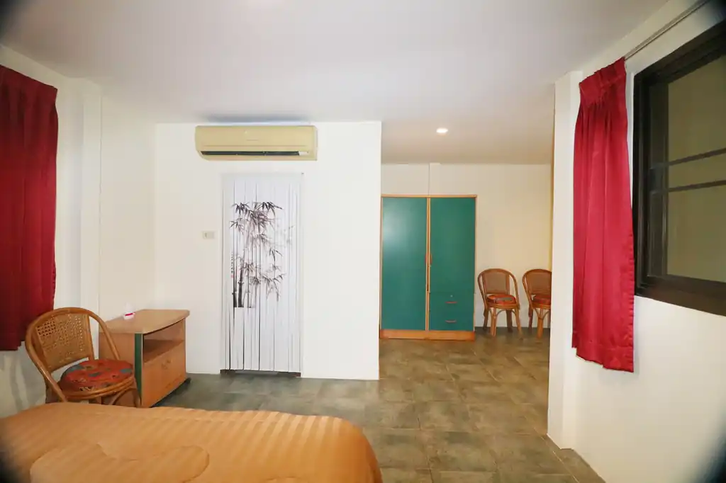 Rare Thai teak character two-story home for sale on 3,932 sq m, Nong Na Kham, Udon Thani, photo 20