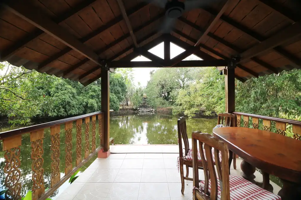 Rare Thai teak character two-story home for sale on 3,932 sq m, Nong Na Kham, Udon Thani, photo 6