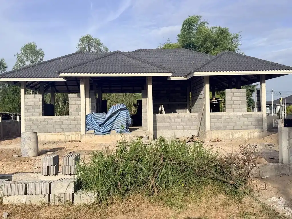 Two brand-new 3-bedroom homes under construction in Ban Lueam, Udon Thani, Thailand, photo 8
