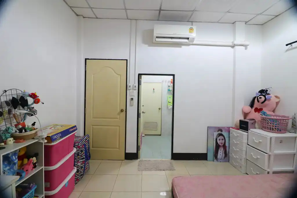 Two detached houses for sale in Chiang Phin, Udon Thani, Thailand, photo 13