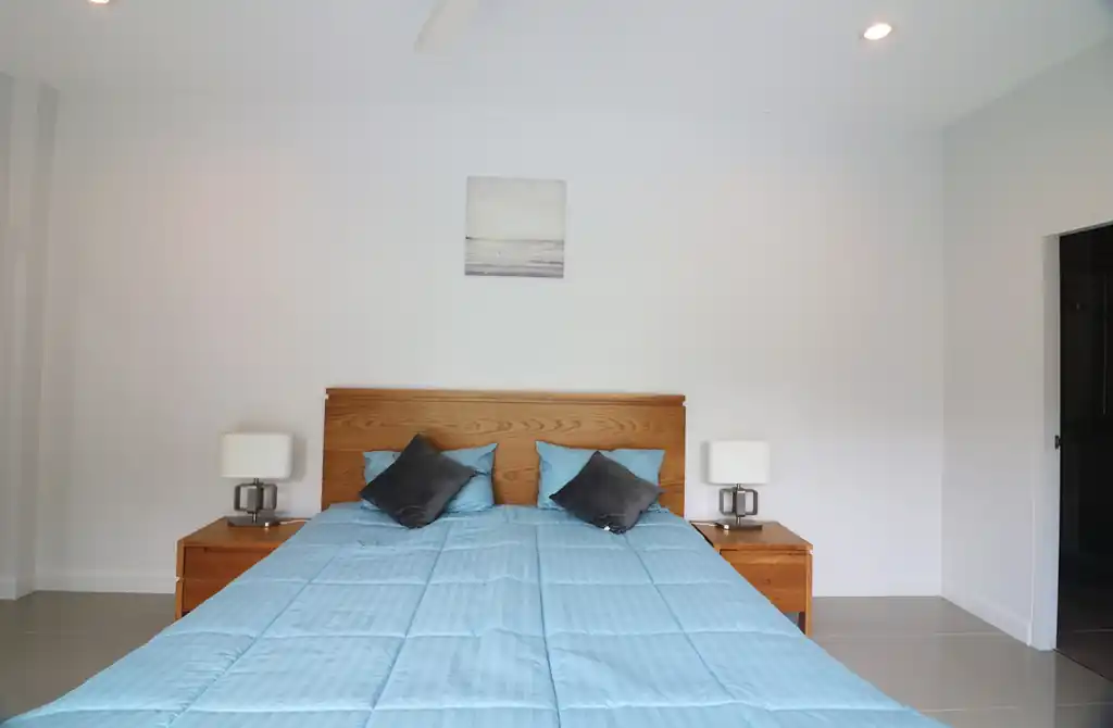 A barely lived-in 4 bedroom, 3 bathroom pool villa for sale in Khon Kaen at 8 Villas Riverside, photo 15