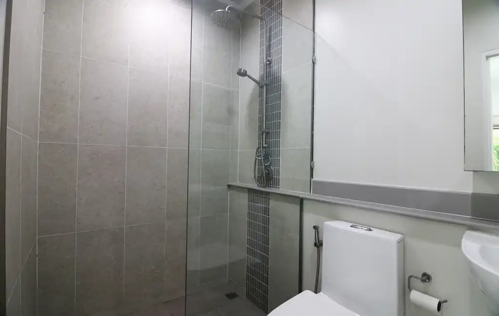 A barely lived-in 4 bedroom, 3 bathroom pool villa for sale in Khon Kaen at 8 Villas Riverside, photo 24