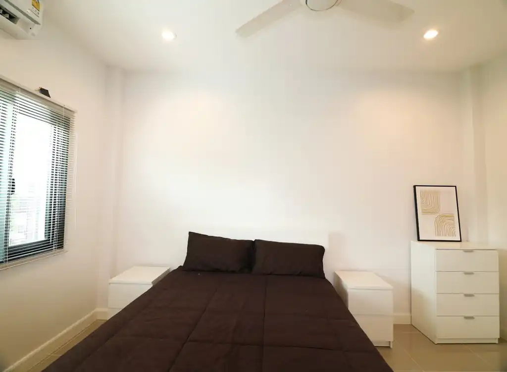 A barely lived-in 4 bedroom, 3 bathroom pool villa for sale in Khon Kaen at 8 Villas Riverside, photo 29
