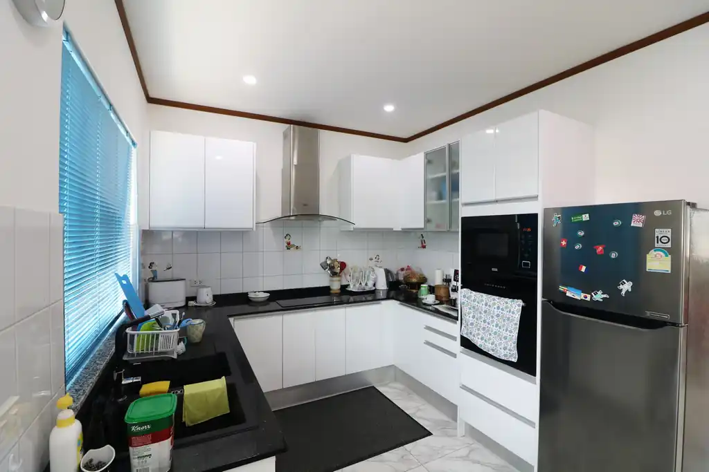 3 bedroom, 3 bathroom home on 16+ rai for sale in Nong Han, Udon Thani, photo 16