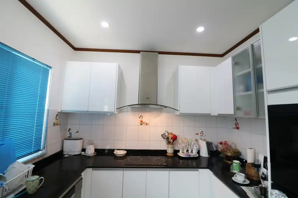 3 bedroom, 3 bathroom home on 16+ rai for sale in Nong Han, Udon Thani, photo 18